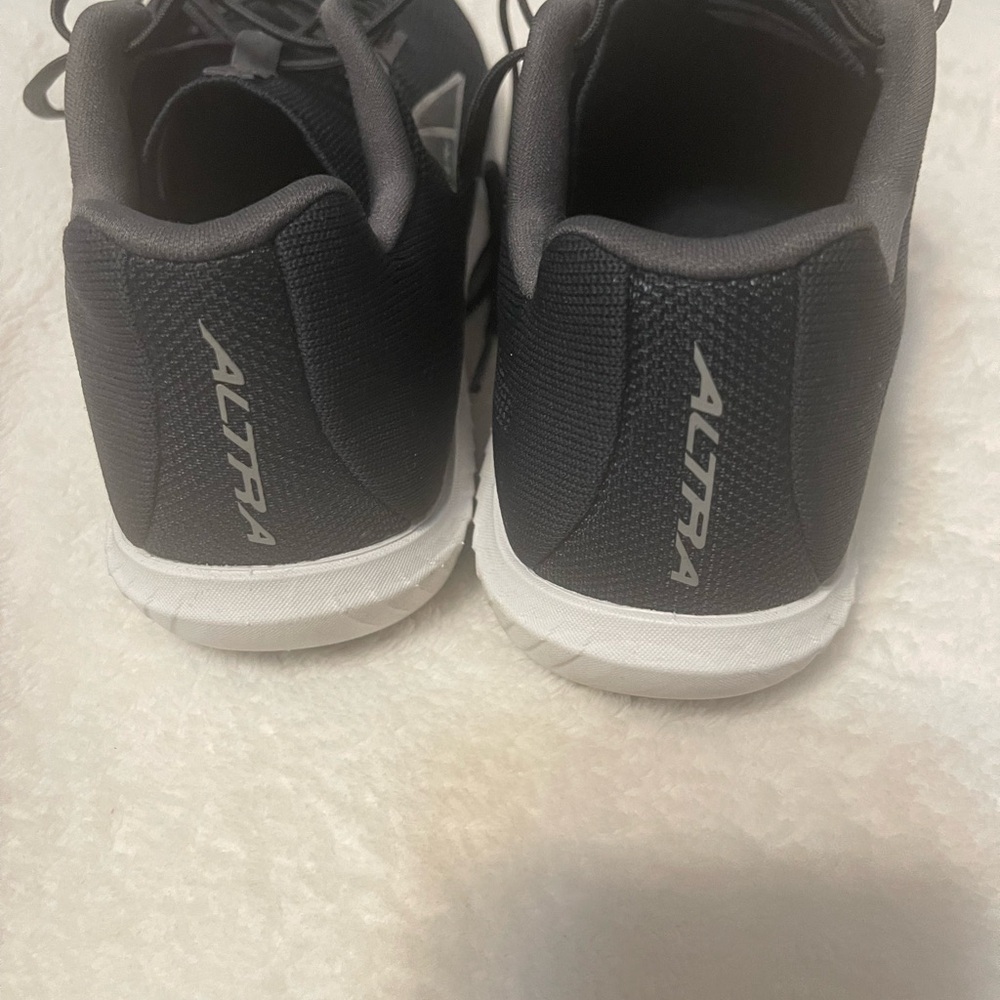 Altra Women’s Black Running Shoes - Picture 2 of 5
